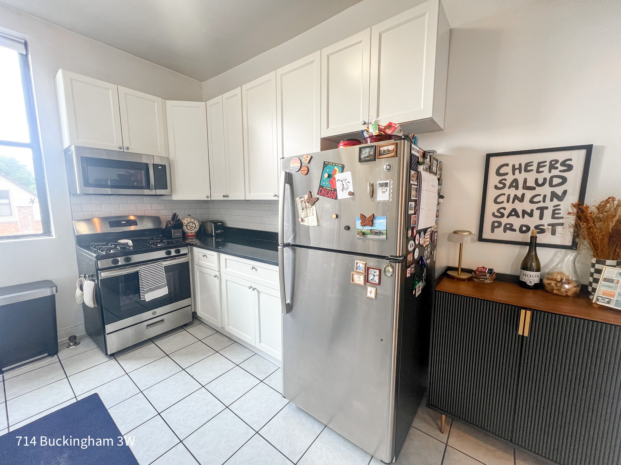 710-16 W Buckingham Pl 710-16 W Buckingham Pl, Chicago, IL 60657 - Leasing by Cross Street